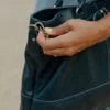 Bolsa de couro tiracolo grande