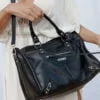 Bolsa de couro preto tiracolo grande